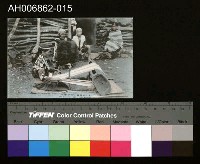 藏品(蕃婦的機織手彩明信片 (昭和年))的圖片